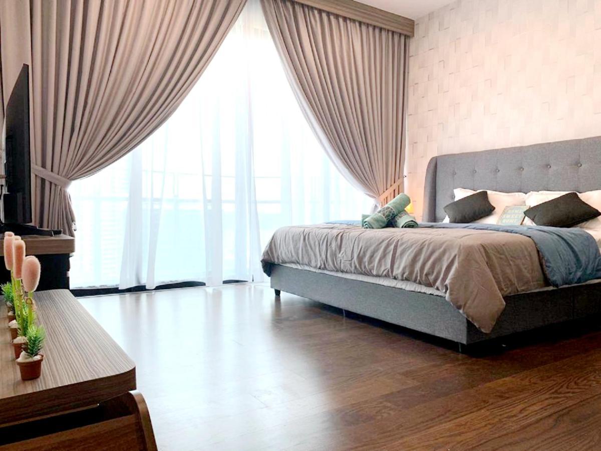 נוסג'יה Almas Suites Puteri Harbour מראה חיצוני תמונה