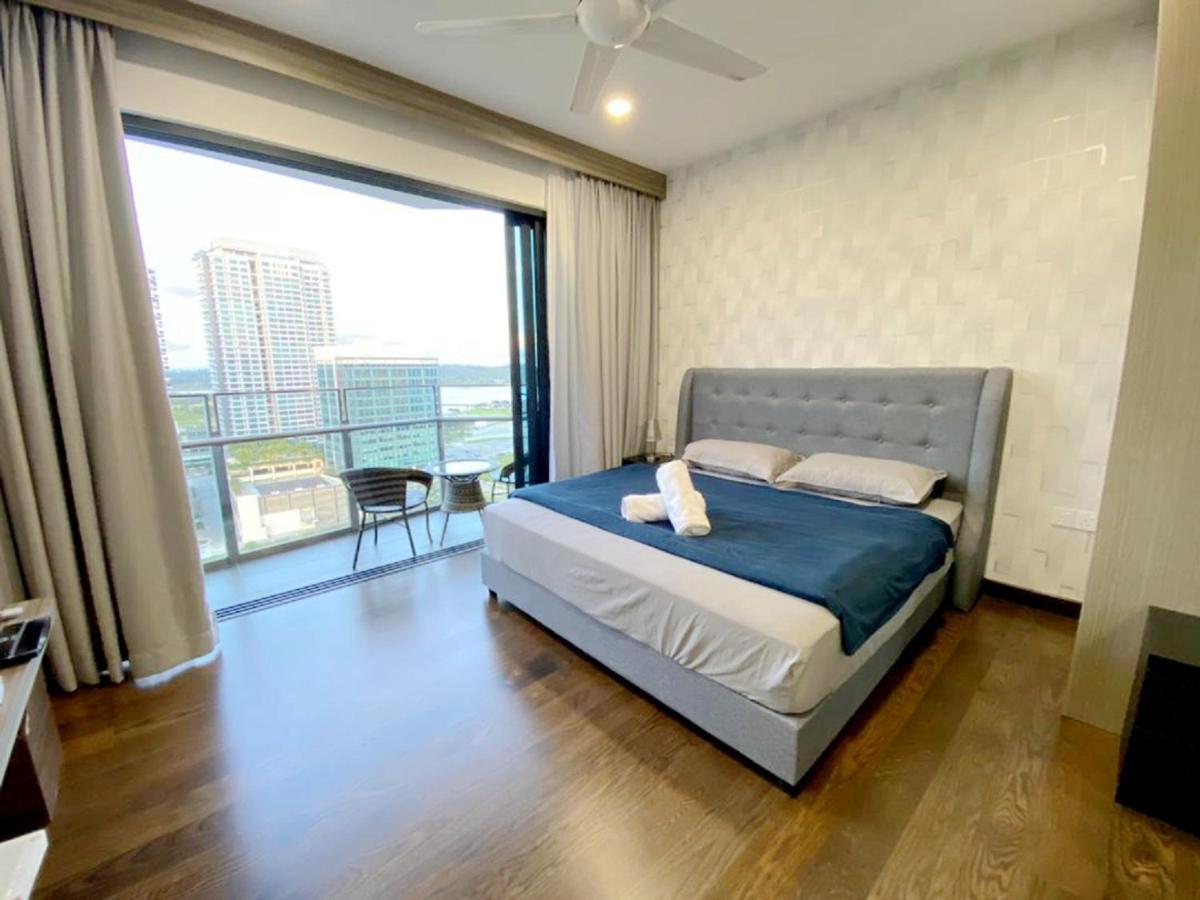 נוסג'יה Almas Suites Puteri Harbour מראה חיצוני תמונה