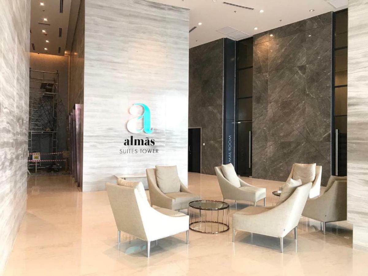 נוסג'יה Almas Suites Puteri Harbour מראה חיצוני תמונה