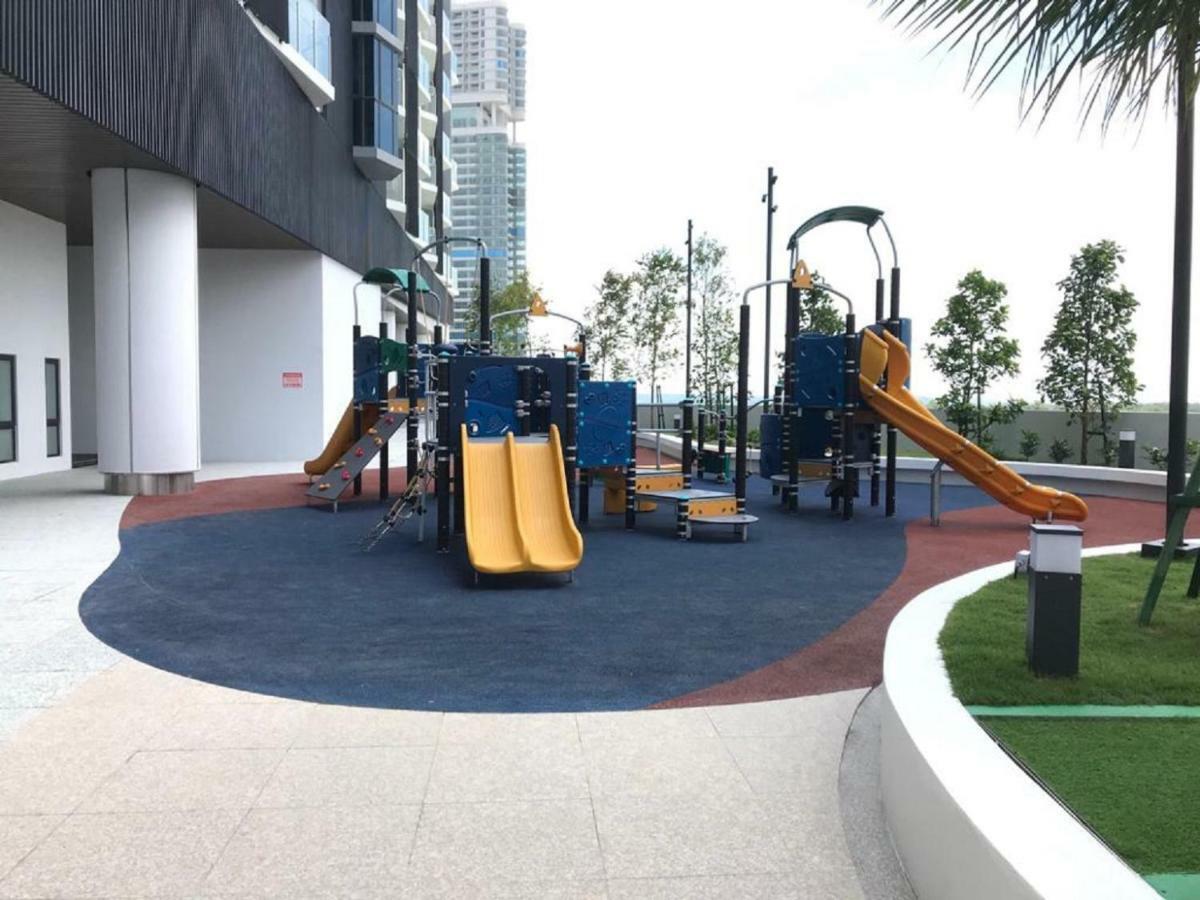 נוסג'יה Almas Suites Puteri Harbour מראה חיצוני תמונה