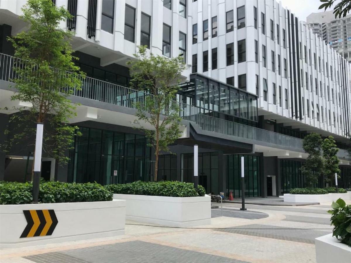 נוסג'יה Almas Suites Puteri Harbour מראה חיצוני תמונה