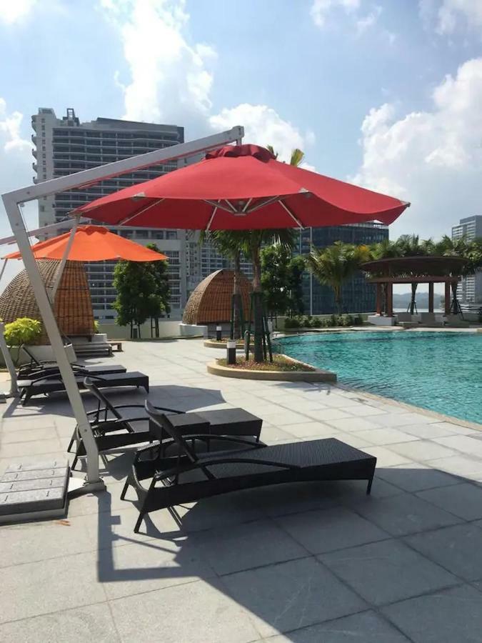 נוסג'יה Almas Suites Puteri Harbour מראה חיצוני תמונה